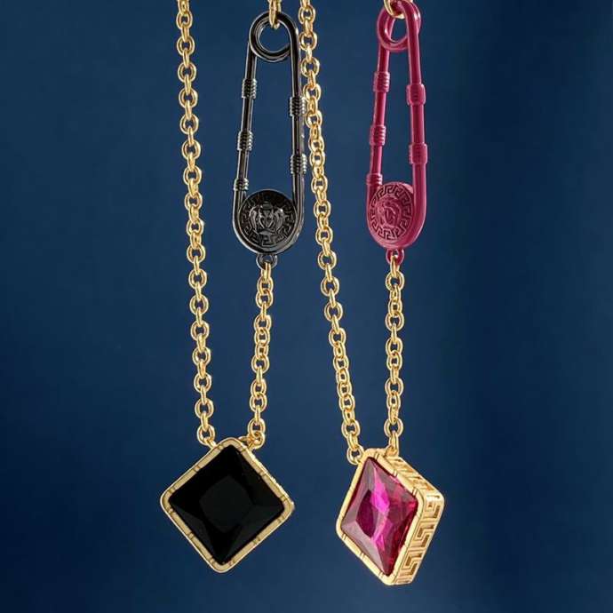 Picture of Versace Necklace _SKUVersacenecklace02cly5416985